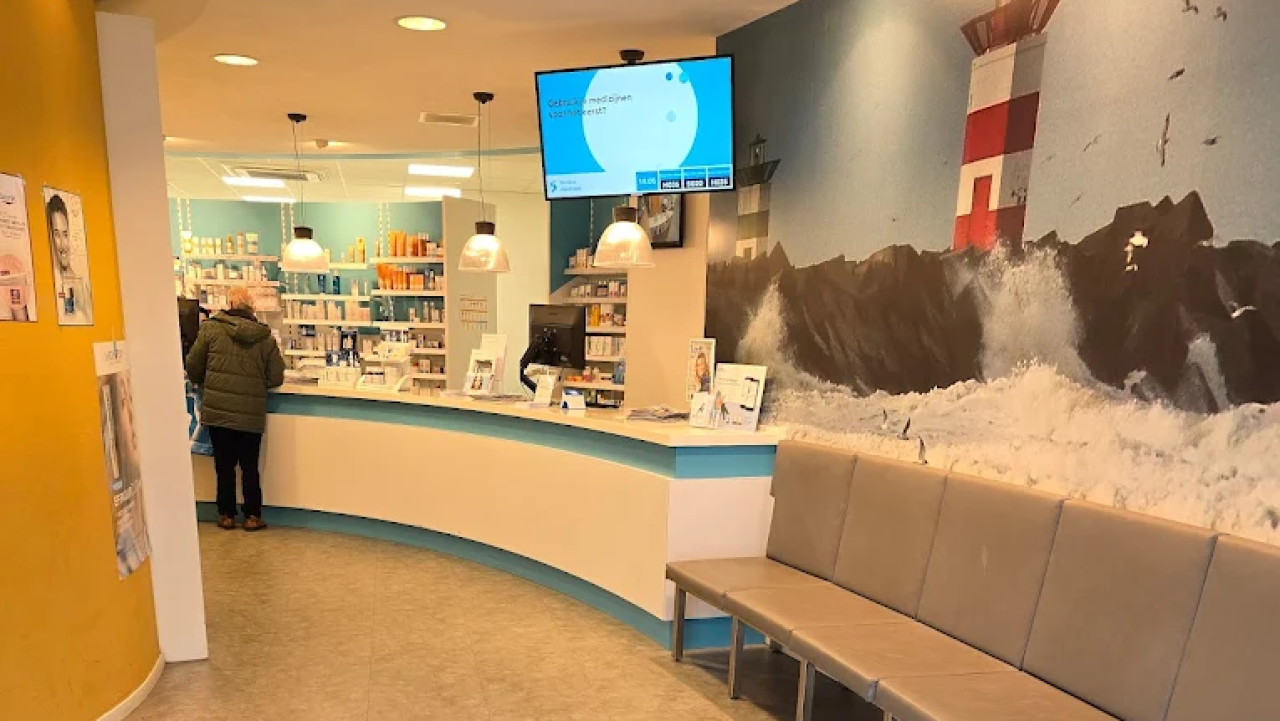 Efficient queue management system with Pharmacom